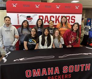seniors at edrising signing event